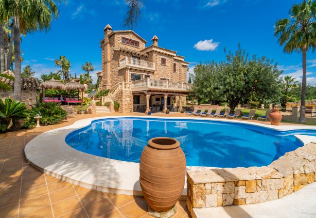Cubo's Villa Los Dos Reyes