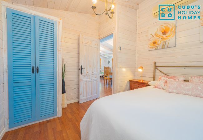 Casa rural en Alhaurin de la Torre - Cubo's Finca Los Ciruelos Casa rural en Alhaurin de la Torre - Cubo's Finca Los Ciruelos