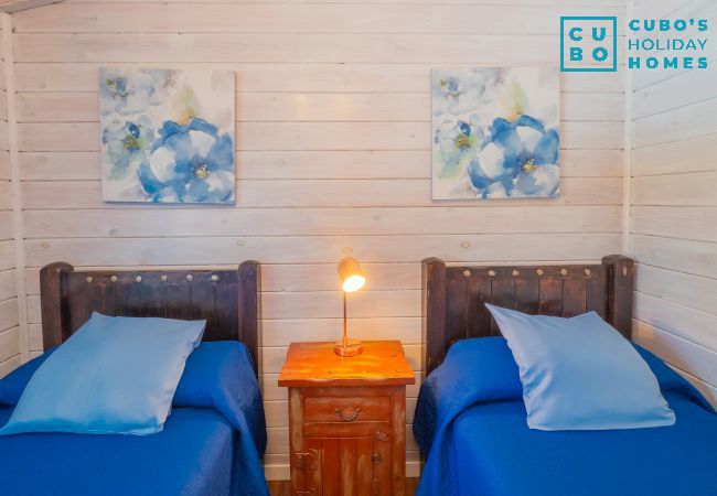 Casa rural en Alhaurin de la Torre - Cubo's Finca Los Ciruelos Casa rural en Alhaurin de la Torre - Cubo's Finca Los Ciruelos