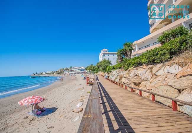Playa cercana de este apartamento en Marbella
