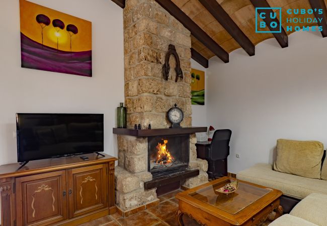 Casa rural en Alhaurin de la Torre - Cubo's Finca la Encina Casa rural en Alhaurin de la Torre - Cubo's Finca la Encina