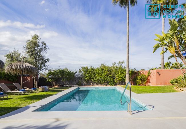 Casa rural en Alhaurin de la Torre - Cubo's Finca la Encina Casa rural en Alhaurin de la Torre - Cubo's Finca la Encina