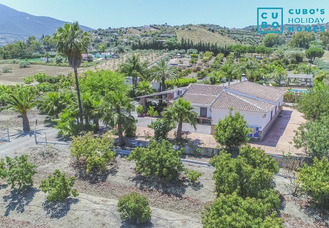 Casa rural en Alhaurín el Grande - Cubo's Finca Los Magnolios Casa rural en Alhaurín el Grande - Cubo's Finca Los Magnolios
