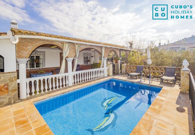 Piscina privada de esta Finca en Coín 