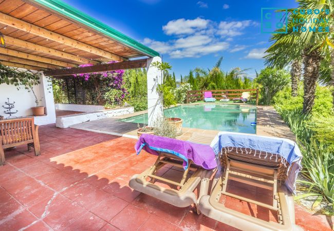 Terraza de esta casa rural en Alhaurín el Grande