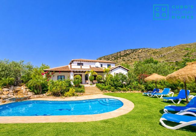 Casa rural en Alhaurín el Grande - Cubo's Cortijo La Hilacha