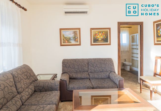 Casa rural en Alhaurin de la Torre - Cubo's Finca La Higuera Casa rural en Alhaurin de la Torre - Cubo's Finca La Higuera