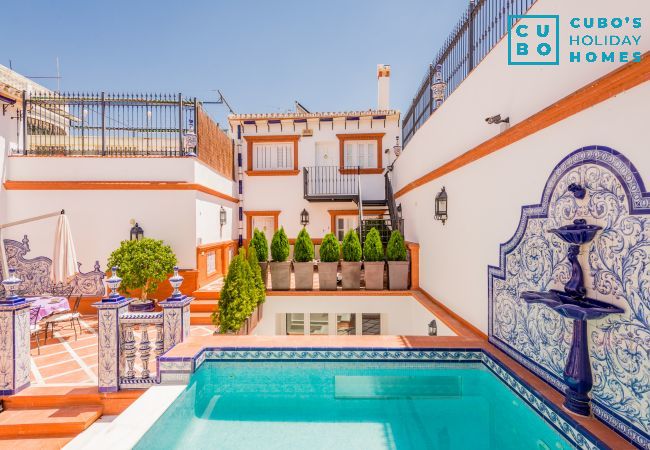 Piscina privada de esta casa de lujo en el centro de Alhaurín el Grande