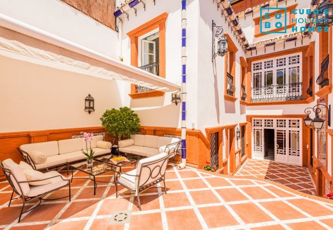 Terraza de esta casa de lujo en el centro de Alhaurín el Grande