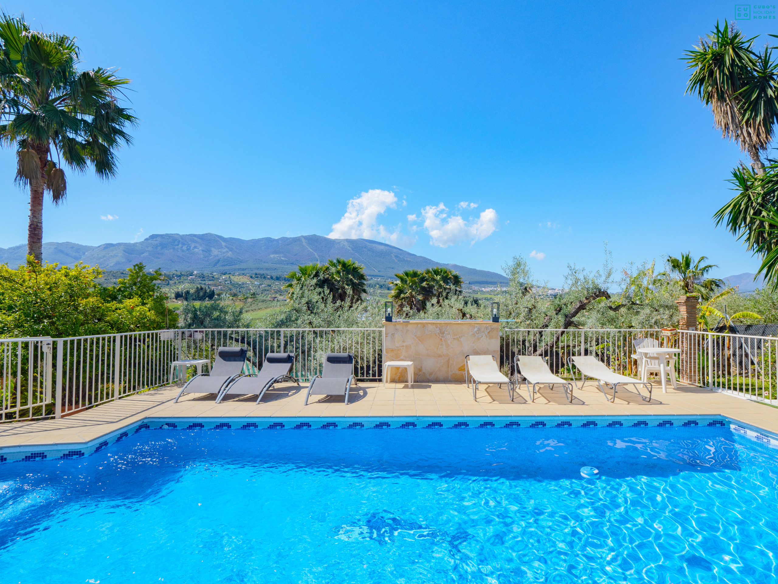 Casa rural con piscina en Alhaurín el Grande