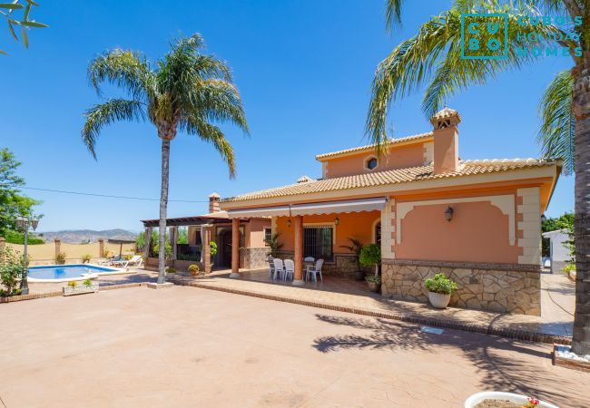 Casa rural en Alhaurín el Grande - Cubo's Finca Camino de Las Tinajas Casa rural en Alhaurín el Grande - Cubo's Finca Camino de Las Tinajas