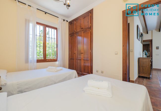 Casa rural en Alhaurín el Grande - Cubo's Finca Camino de Las Tinajas Casa rural en Alhaurín el Grande - Cubo's Finca Camino de Las Tinajas