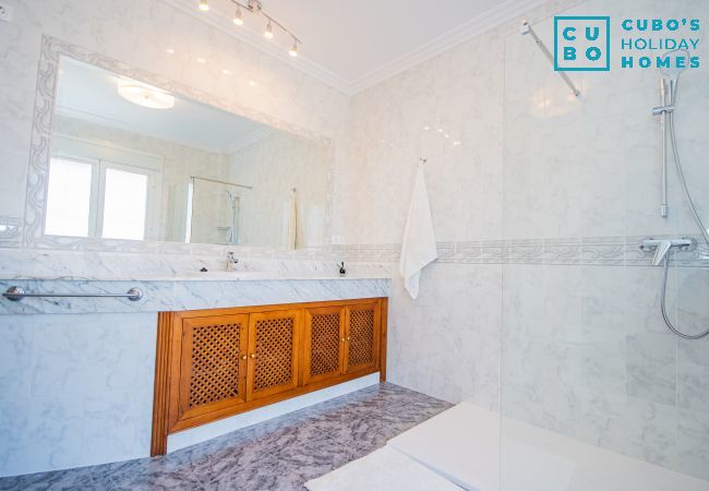 Villa en Málaga - Cubo's Villa Yedra Guadalmar Villa en Málaga - Cubo's Villa Yedra Guadalmar