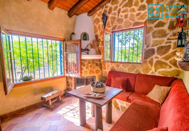 Casa rural en Guaro - Cubo's Casa Rural Jacaranda Casa rural en Guaro - Cubo's Casa Rural Jacaranda