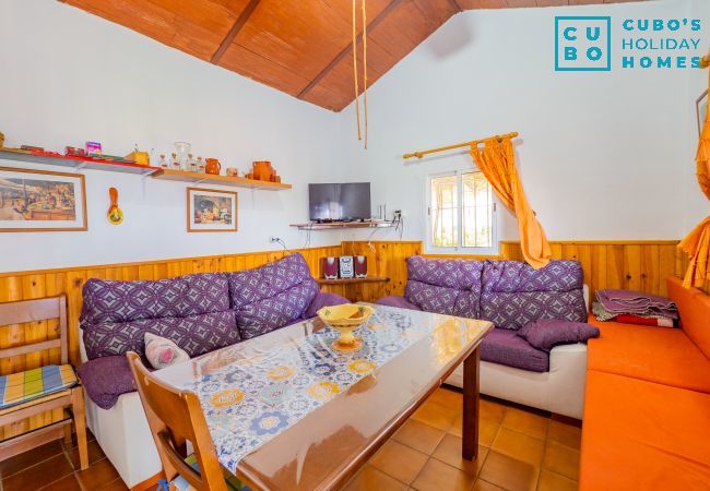 Casa rural en Ardales - Cubo's La Casa del Abuelo Casa rural en Ardales - Cubo's La Casa del Abuelo