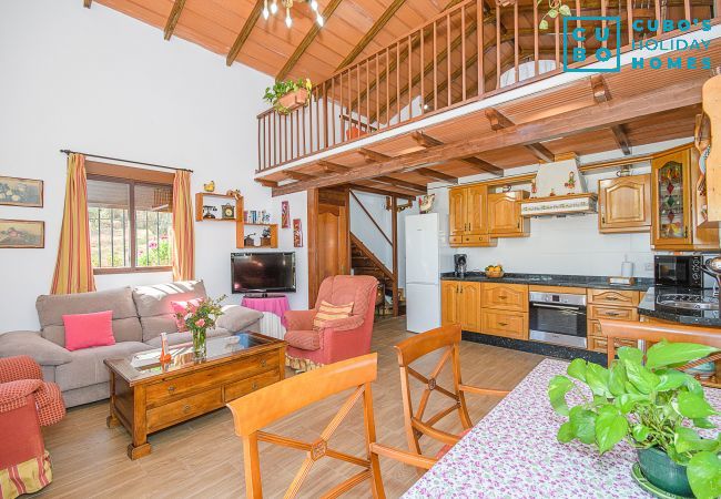 Casa rural en Ardales - Cubo's Casa El Pantanillo Casa rural en Ardales - Cubo's Casa El Pantanillo