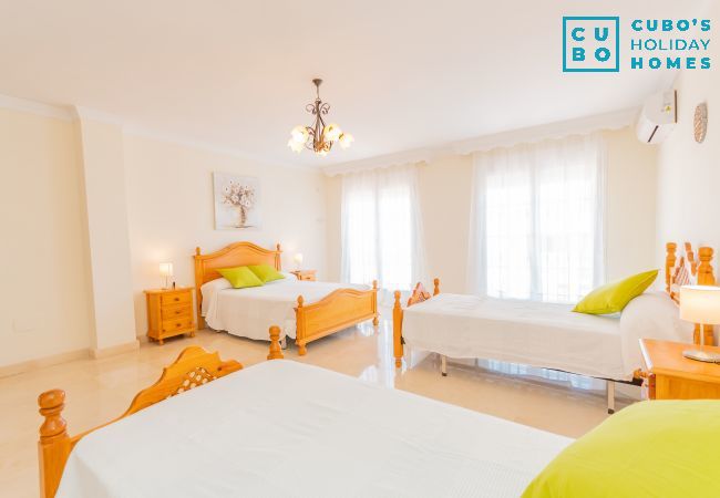 Casa rural en Alhaurín el Grande - Cubo's Villa Paraiso Casa rural en Alhaurín el Grande - Cubo's Villa Paraiso