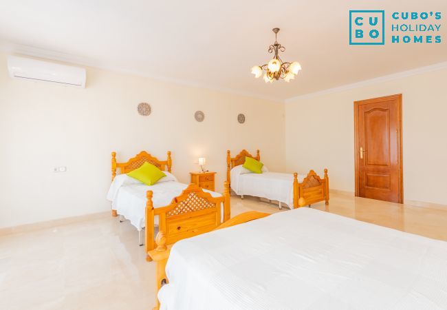 Casa rural en Alhaurín el Grande - Cubo's Villa Paraiso Casa rural en Alhaurín el Grande - Cubo's Villa Paraiso