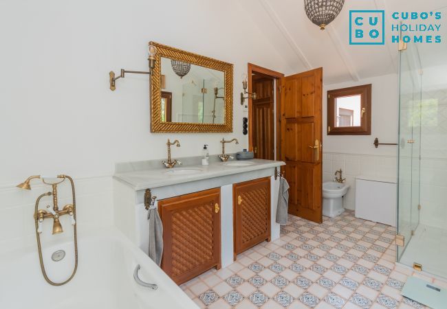 Villa en Coín - Cubo's Villa Las Lagunas de Azahar High Privacy Villa en Coín - Cubo's Villa Las Lagunas de Azahar High Privacy