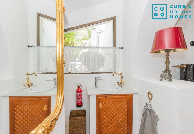 Villa en Coín - Cubo's Villa Las Lagunas de Azahar High Privacy Villa en Coín - Cubo's Villa Las Lagunas de Azahar High Privacy