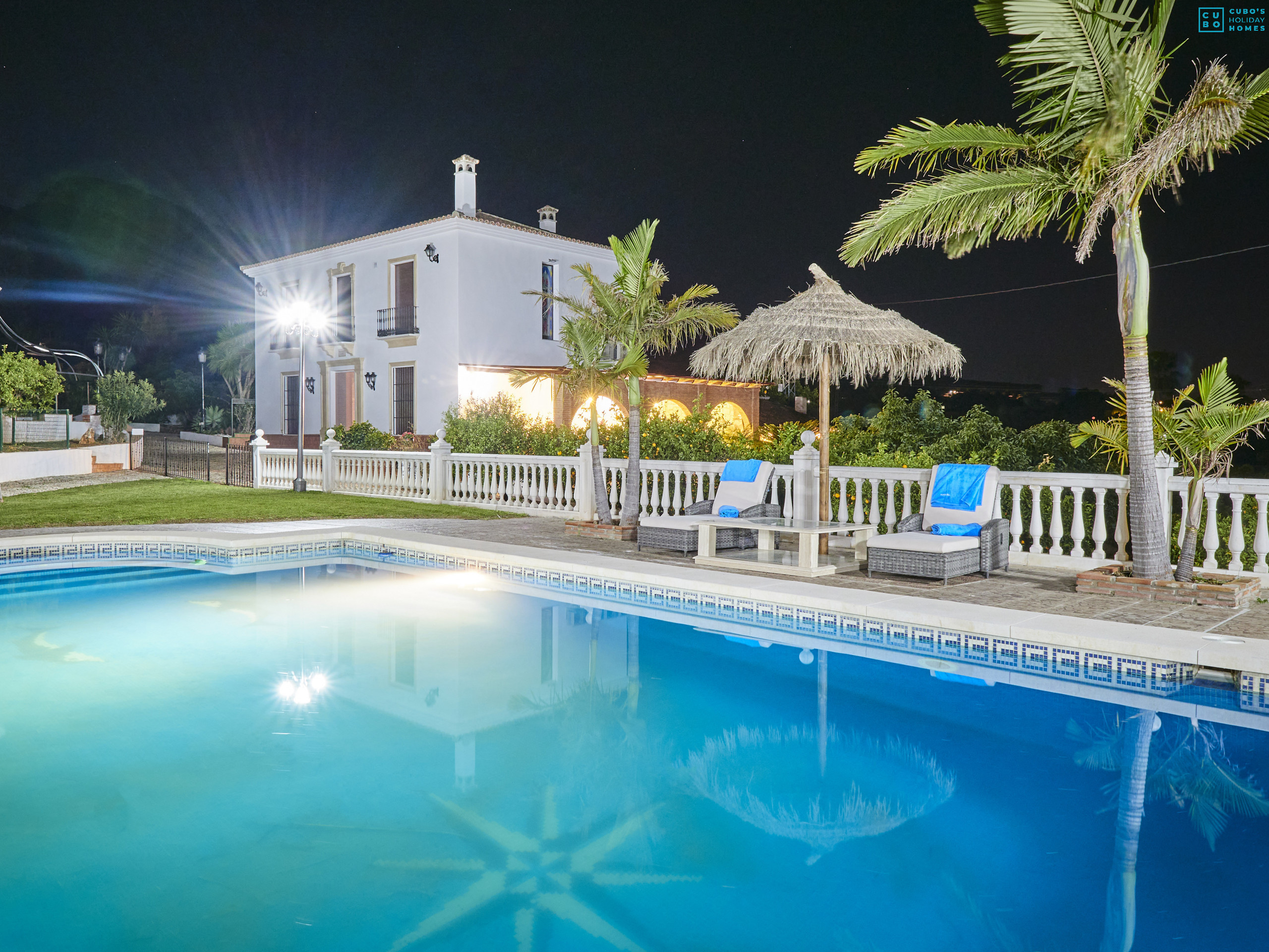 Piscina de esta fantástica Villa de Alhaurín