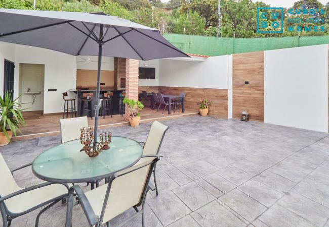 Villa en Casabermeja - Cubo's Finca El Nogal de los Montes de Málaga Villa en Casabermeja - Cubo's Finca El Nogal de los Montes de Málaga