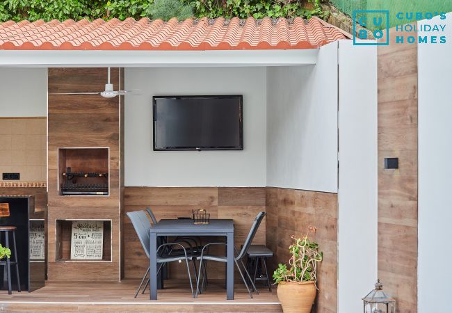 Villa en Casabermeja - Cubo's Finca El Nogal de los Montes de Málaga Villa en Casabermeja - Cubo's Finca El Nogal de los Montes de Málaga