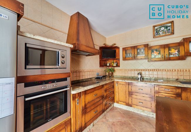 Villa en Casabermeja - Cubo's Finca El Nogal de los Montes de Málaga Villa en Casabermeja - Cubo's Finca El Nogal de los Montes de Málaga