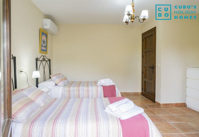 Casa rural en Alhaurín el Grande - Cubo's Finca La Deseada Casa rural en Alhaurín el Grande - Cubo's Finca La Deseada