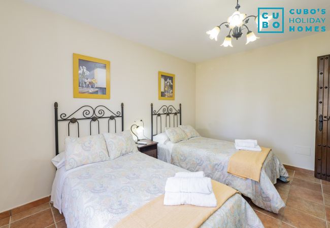 Casa rural en Alhaurín el Grande - Cubo's Finca La Deseada Casa rural en Alhaurín el Grande - Cubo's Finca La Deseada