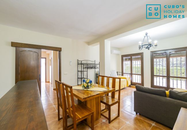 Casa rural en Alhaurín el Grande - Cubo's Finca La Deseada Casa rural en Alhaurín el Grande - Cubo's Finca La Deseada