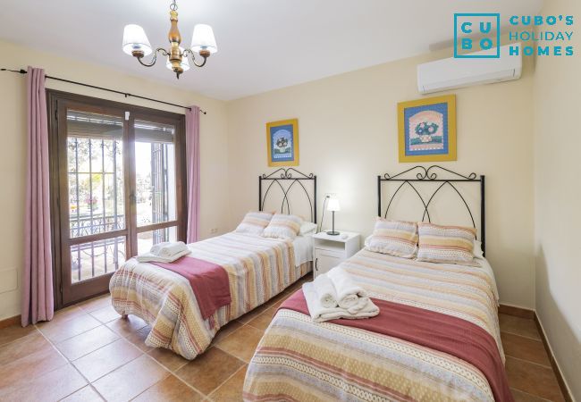 Casa rural en Alhaurín el Grande - Cubo's Finca La Deseada Casa rural en Alhaurín el Grande - Cubo's Finca La Deseada