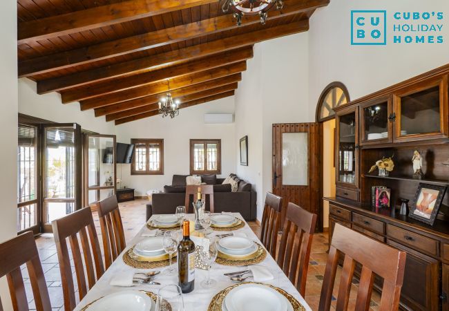 Casa rural en Alhaurín el Grande - Cubo's Finca La Deseada Casa rural en Alhaurín el Grande - Cubo's Finca La Deseada