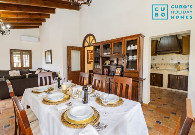 Casa rural en Alhaurín el Grande - Cubo's Finca La Deseada Casa rural en Alhaurín el Grande - Cubo's Finca La Deseada