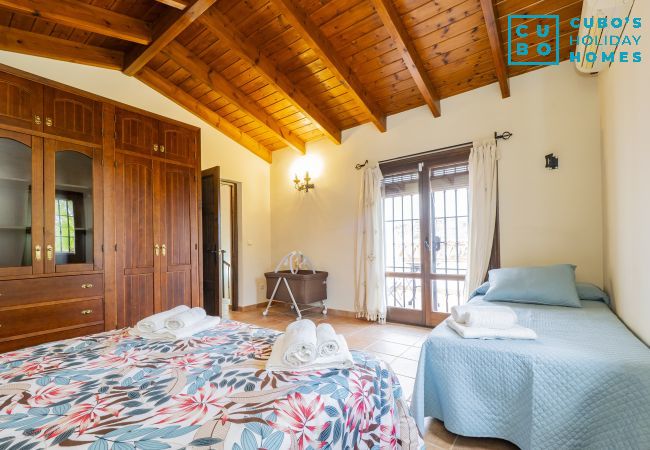 Casa rural en Alhaurín el Grande - Cubo's Finca La Deseada Casa rural en Alhaurín el Grande - Cubo's Finca La Deseada