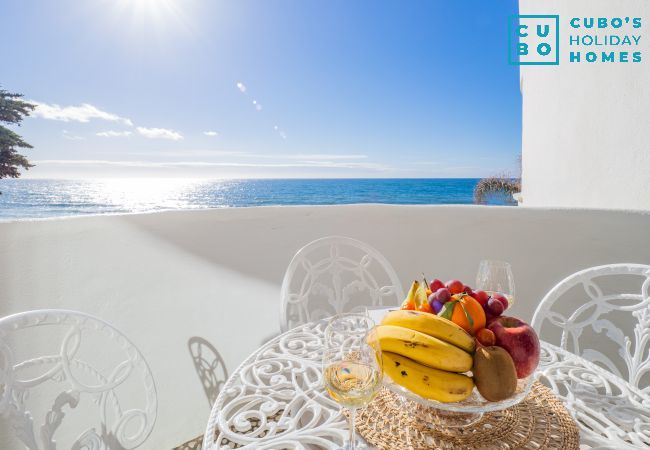 Apartamento en Mijas Costa - Cubo's La Bambera First Line Beach