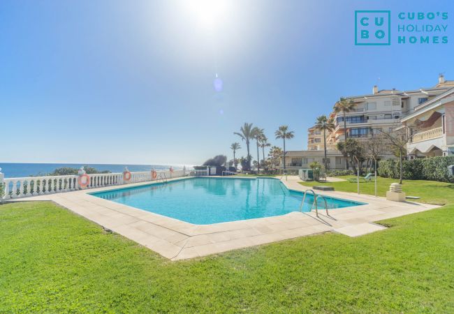 Apartamento en Mijas Costa - Cubo's Apartamento Oceanview Lubina