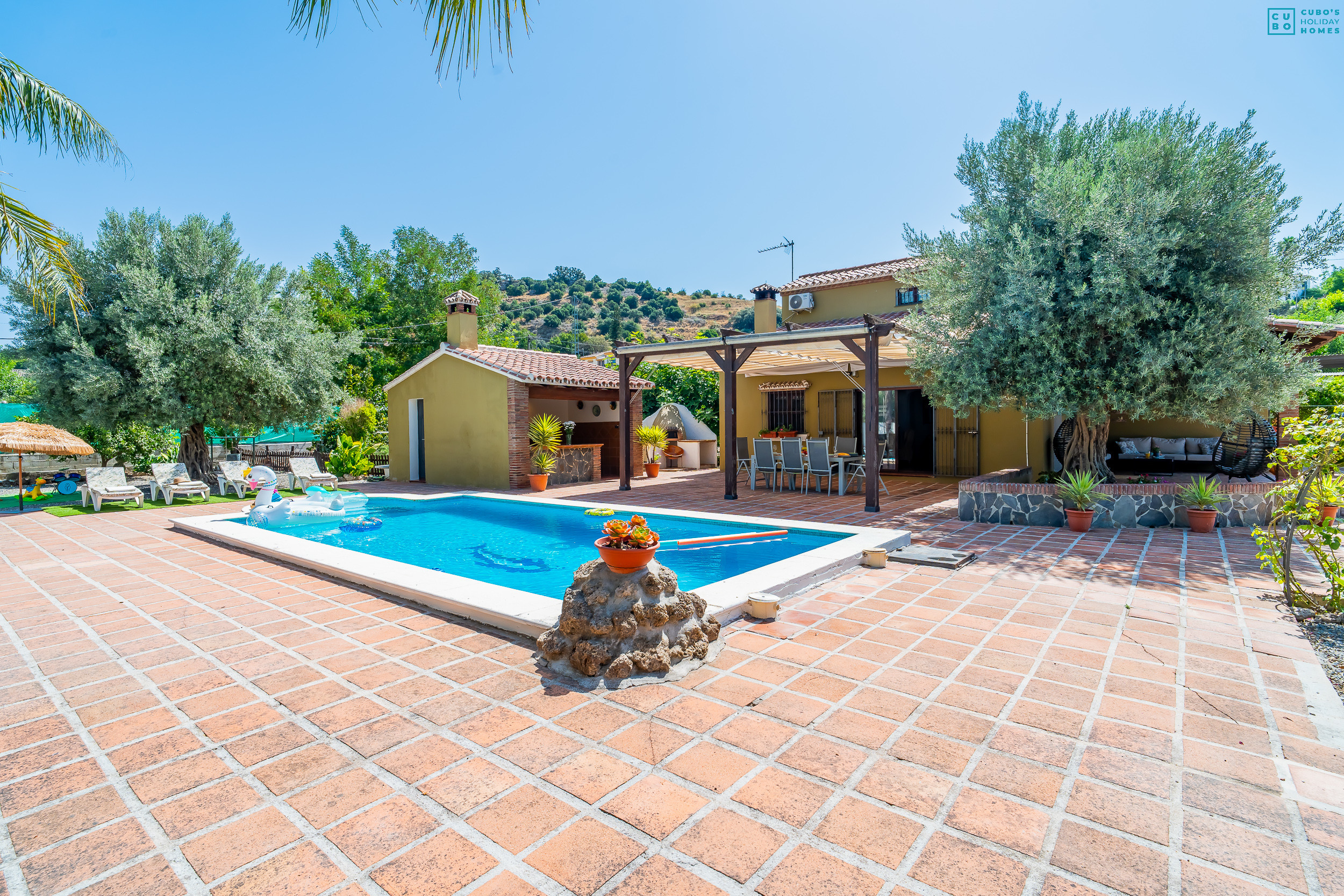 Casa rural con piscina en Coín
