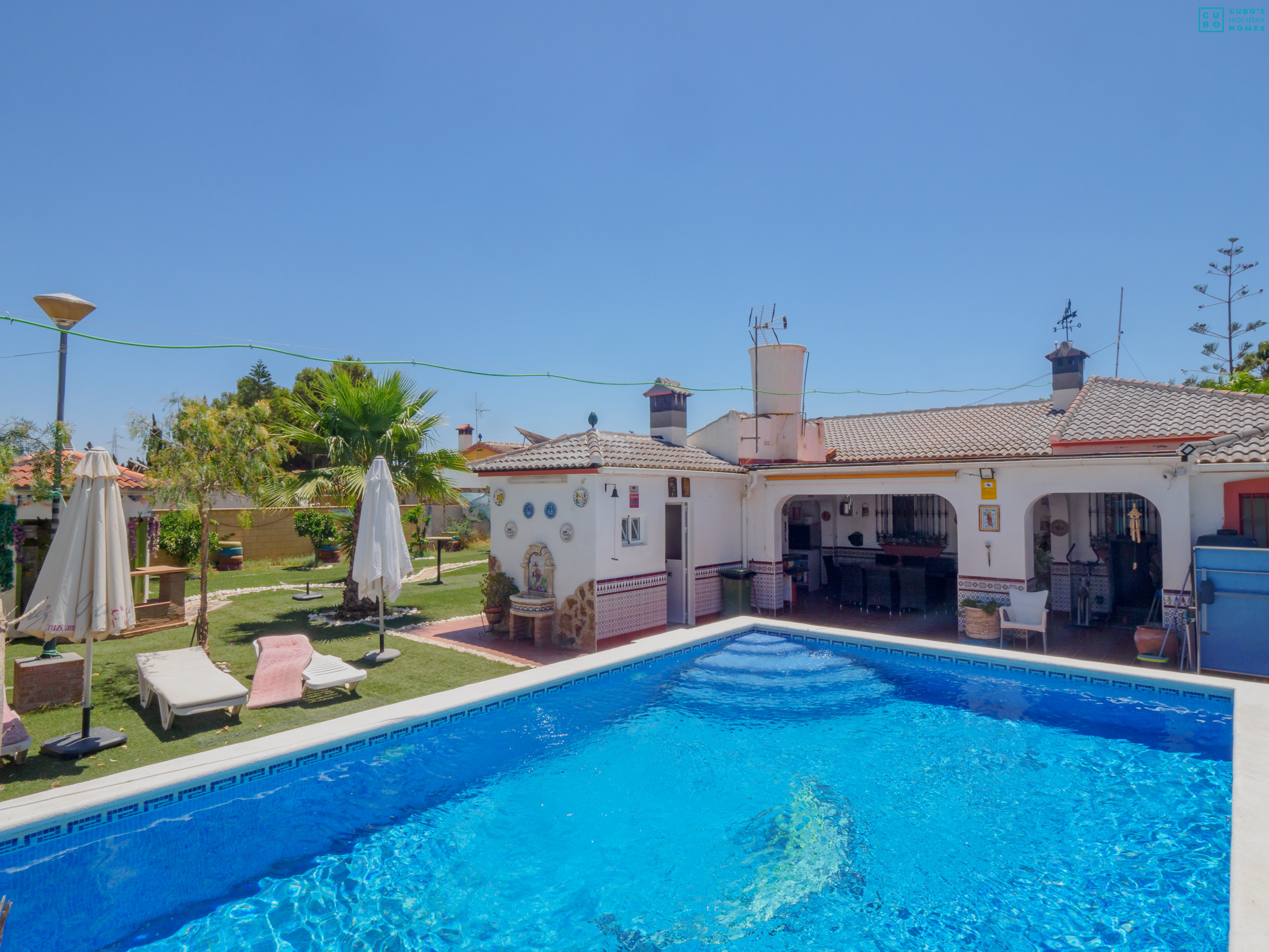 Encantadora villa vacacional para 12 personas en Cártama con piscina.