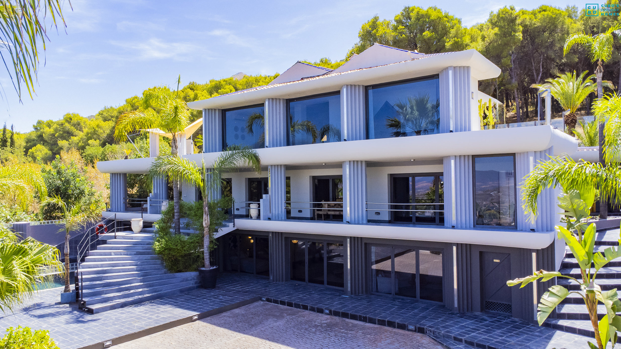 Villa de lujo con piscinas y jacuzzi en Alhaurín para 12 personas
