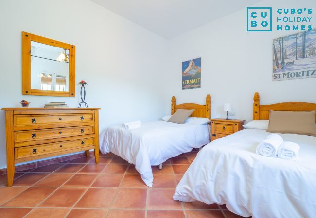 Casa rural en Alhaurín el Grande - Cubo's Finca Los Acebuches Casa rural en Alhaurín el Grande - Cubo's Finca Los Acebuches