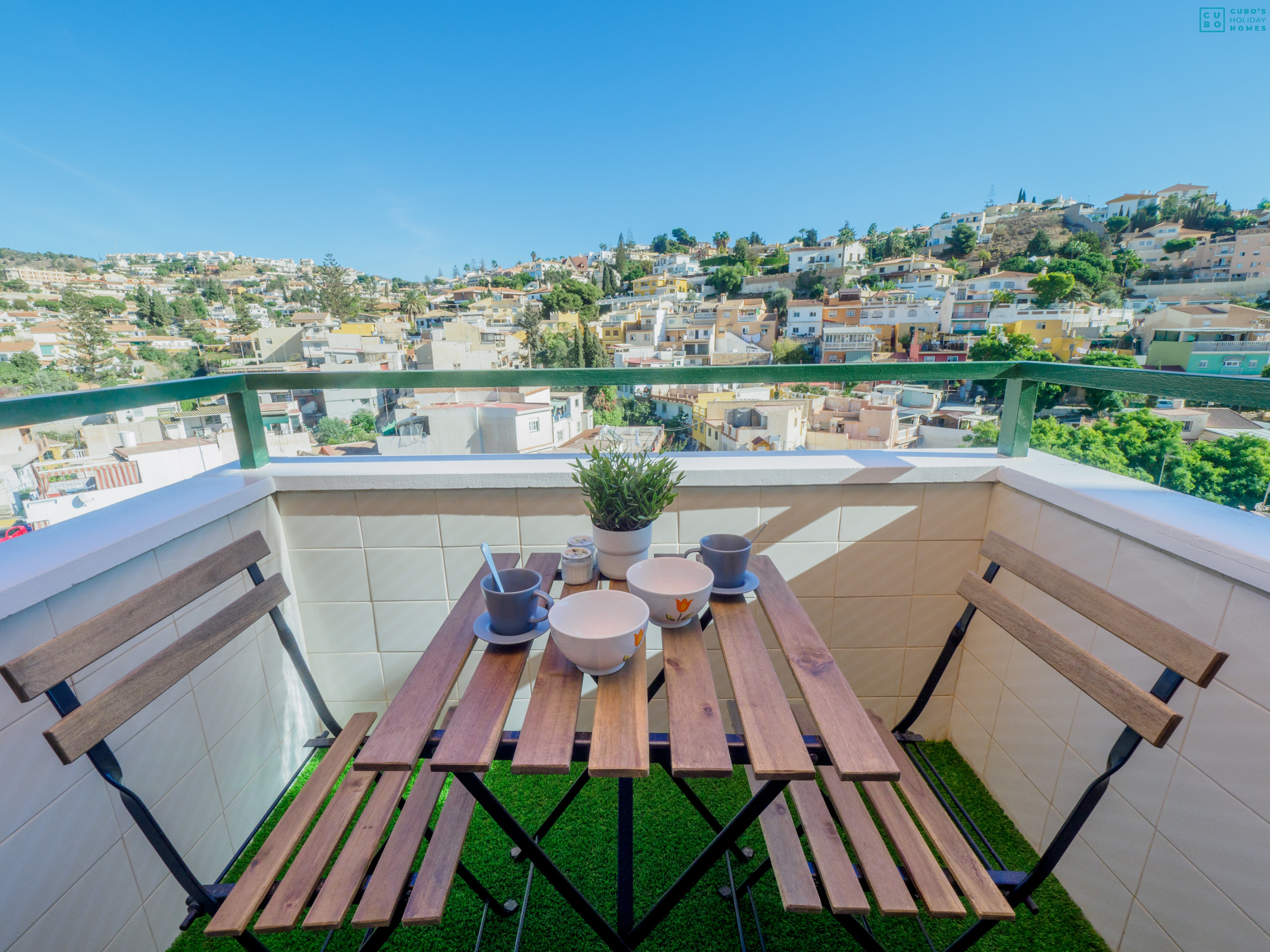 Vistas desde la terraza del apartamento situado en El Palo, Málaga