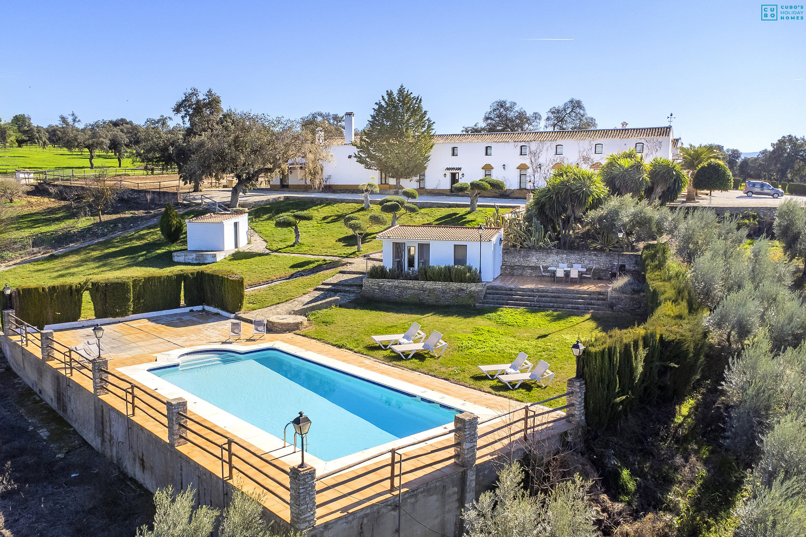 Maravillosa casa rural con piscina ideal para familias cerca de Ronda