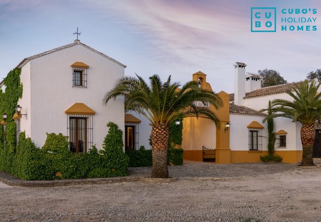 Casa rural en Alcalá del Valle - Cubo's Casa Rural Hacienda El Baldio