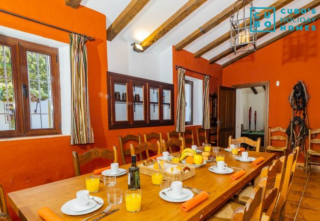 Casa rural en Alcalá del Valle - Cubo's Casa Rural Hacienda El Baldio Casa rural en Alcalá del Valle - Cubo's Casa Rural Hacienda El Baldio