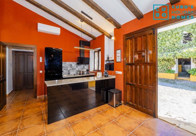 Casa rural en Alcalá del Valle - Cubo's Casa Rural Hacienda El Baldio Casa rural en Alcalá del Valle - Cubo's Casa Rural Hacienda El Baldio