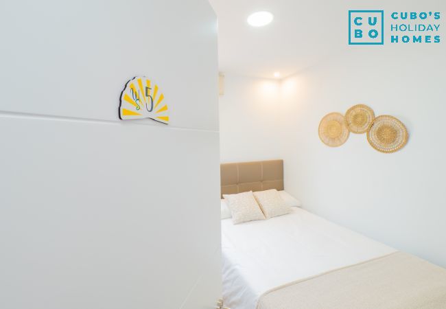 Alquiler por habitaciones en Torre de Benagalbon - Cubo's Hostal William's Sunny 5 with Breakfast