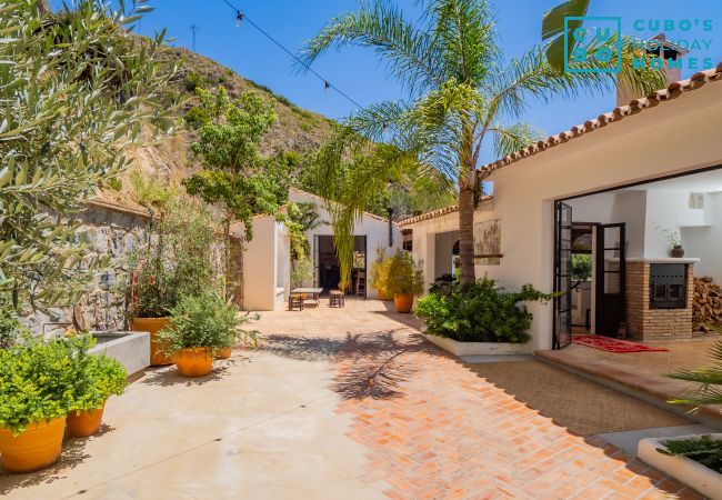 Casa rural en Coín - Cubo's Mountain View Casa Marling Casa rural en Coín - Cubo's Mountain View Casa Marling