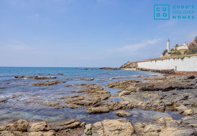 Apartamento en Mijas Costa - Cubo's El Faro Beach Apartment with Pool Apartamento en Mijas Costa - Cubo's El Faro Beach Apartment with Pool
