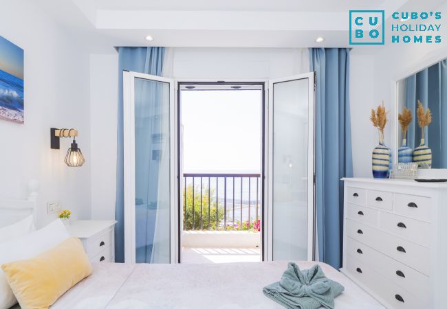 Apartamento en Mijas Costa - Cubo's El Faro Beach Apartment with Pool Apartamento en Mijas Costa - Cubo's El Faro Beach Apartment with Pool